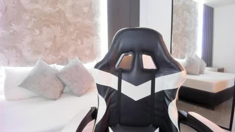 giselle_anelise online show from March 31, 2026, 3:30 am