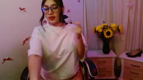 giselle_greey online show from September 27, 2025, 5:12 am