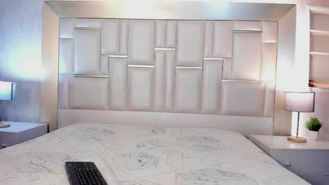 Giselle Tompos online show from April 4, 2026, 7:55 pm