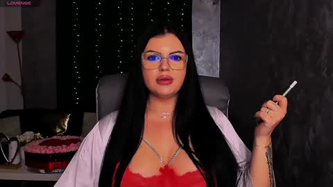 Snapshot of giulyalust chatting on December 2, 2024, 3:15 am Giulia online show from December 2, 2024, 3:15 am