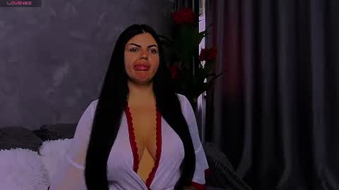 Giulia online show from June 22, 2026, 3:19 am