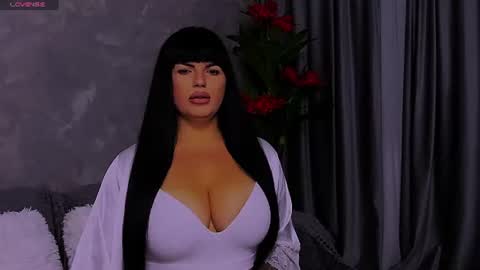 Giulia online show from July 7, 2026, 9:08 pm