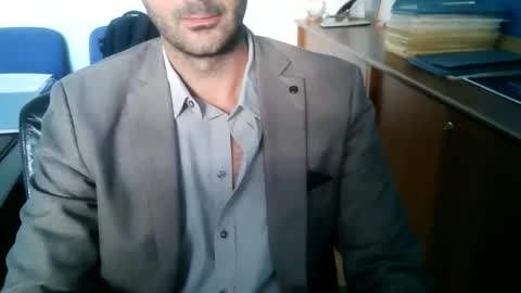 Snapshot of giuseppevai1 chatting on October 13, 2025, 8:03 am giuseppevai1 online show from October 13, 2025, 8:03 am