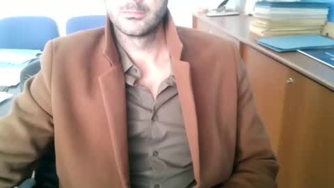 Snapshot of giuseppevai1 chatting on October 24, 2025, 10:33 am giuseppevai1 online show from October 24, 2025, 10:33 am