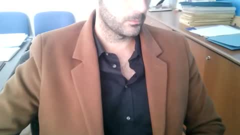 Snapshot of giuseppevai1 chatting on October 25, 2025, 10:34 am giuseppevai1 online show from October 25, 2025, 10:34 am