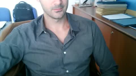 Snapshot of giuseppevai1 chatting on October 30, 2025, 11:33 am giuseppevai1 online show from October 30, 2025, 11:33 am