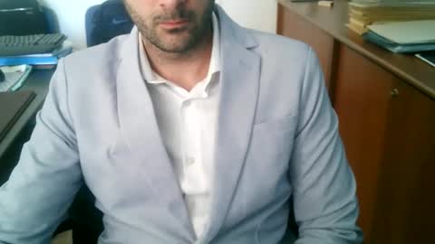 giuseppevai1 online show from February 26, 2026, 11:53 am