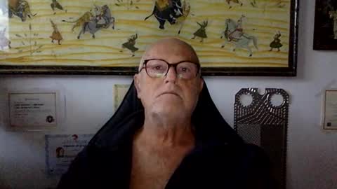 giutomma930394 online show from May 19, 2026, 7:37 am