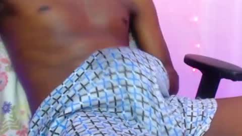 marlon online show from November 25, 2025, 3:56 pm