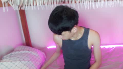 givemethrillx online show from April 23, 2026, 2:46 am