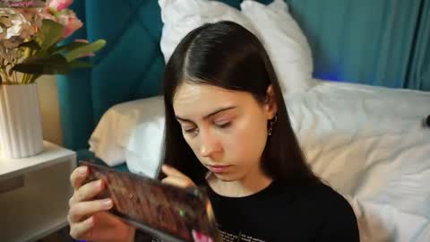 Agness online show from December 18, 2025, 2:45 pm