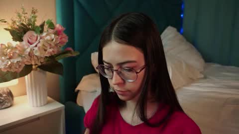 Snapshot of gizefto chatting on February 9, 2026, 3:05 pm Agness online show from February 9, 2026, 3:05 pm