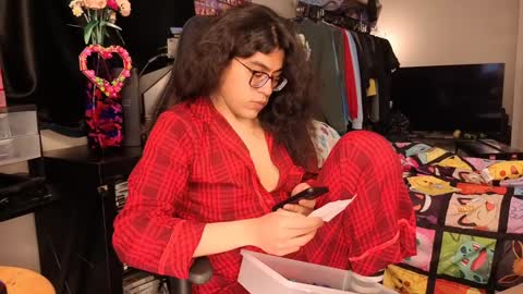 glaceon9 online show from January 28, 2025, 8:47 am