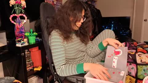 glaceon9 online show from February 2, 2025, 4:48 am