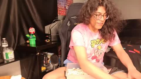 glaceon9 online show from February 12, 2025, 12:22 pm