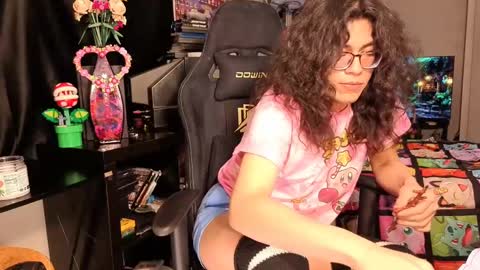 glaceon9 online show from February 17, 2025, 11:53 pm