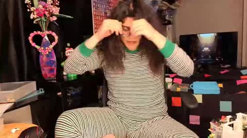 glaceon9 online show from March 9, 2025, 10:08 am