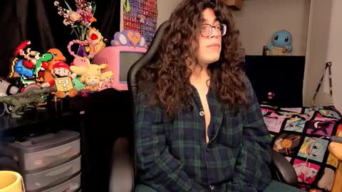 glaceon9 online show from October 31, 2025, 11:22 am