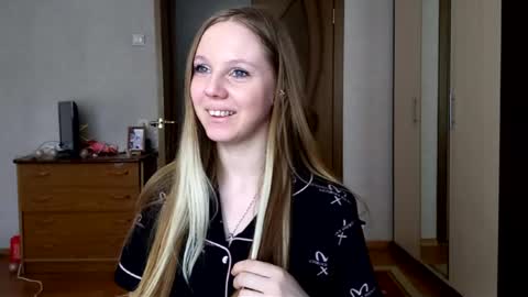 Snapshot of gladissoter chatting on February 22, 2026, 4:35 am Violetta online show from February 22, 2026, 4:35 am