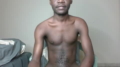 Snapshot of glane_ chatting on February 4, 2025, 2:28 am James online show from February 4, 2025, 2:28 am