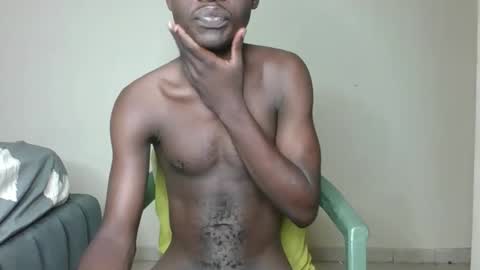 Snapshot of glane_ chatting on October 6, 2025, 1:19 pm James online show from October 6, 2025, 1:19 pm