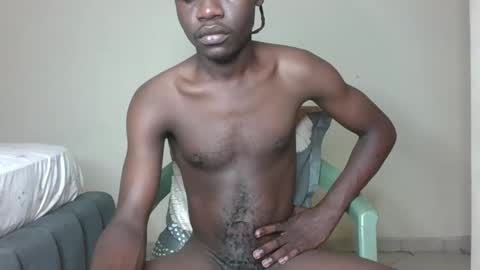 Snapshot of glane_ chatting on November 4, 2025, 4:33 am James online show from November 4, 2025, 4:33 am