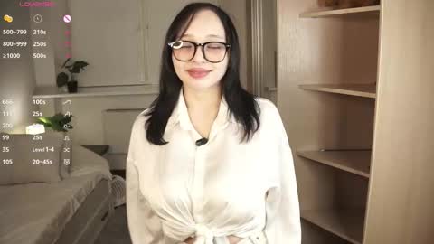 Sandra  online show from February 23, 2026, 5:32 pm