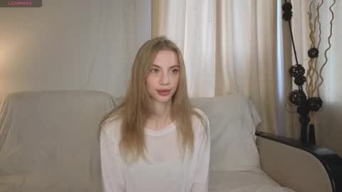 Snapshot of glennabeale chatting on September 22, 2025, 6:26 am Mia online show from September 22, 2025, 6:26 am