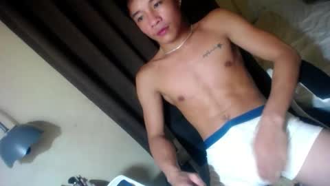 Snapshot of glenndou_daxs chatting on September 21, 2025, 4:19 pm glenndou_daxs online show from September 21, 2025, 4:19 pm