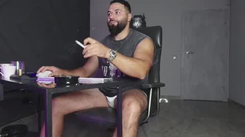 Matthew .. for short call me Matt online show from October 2, 2025, 10:17 pm