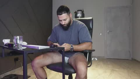 Matthew .. for short call me Matt online show from October 7, 2025, 9:23 pm