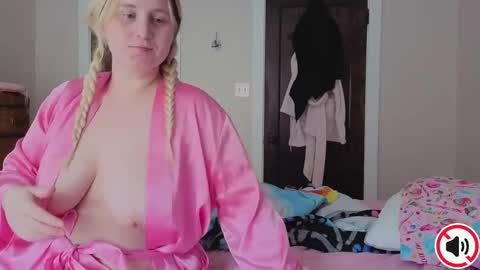 Glitch online show from October 23, 2025, 3:44 pm