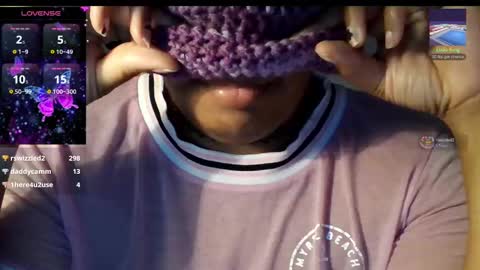 Snapshot of glitter_bunny chatting on September 26, 2025, 12:58 am glitter_bunny online show from September 26, 2025, 12:58 am