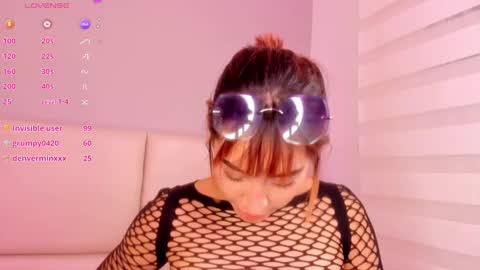 Snapshot of gloomy_sweetness chatting on January 21, 2025, 8:08 am Gloomy Sweetness online show from January 21, 2025, 8:08 am