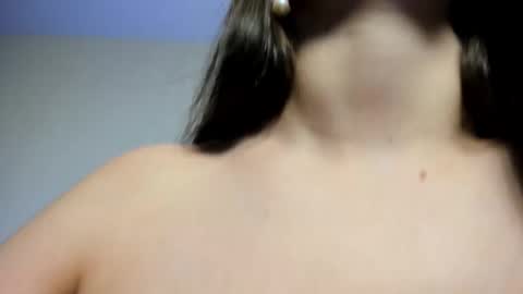 Snapshot of gloria_flur chatting on October 15, 2025, 7:58 pm Gloria online show from October 15, 2025, 7:58 pm