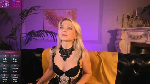 Snapshot of gloria_lovely chatting on February 1, 2025, 10:48 am Gloria online show from February 1, 2025, 10:48 am