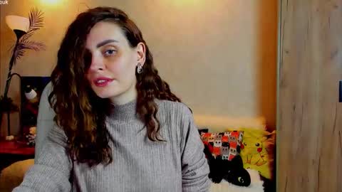 Gloria Wood online show from November 8, 2025, 4:07 pm