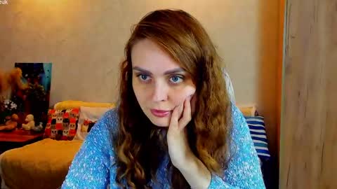 Gloria Wood online show from April 15, 2026, 6:15 pm