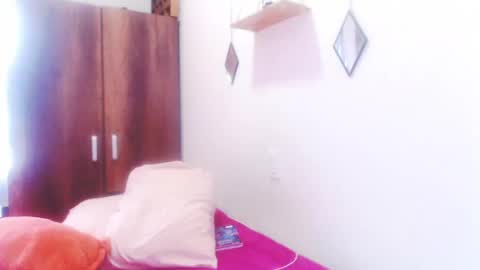 Snapshot of gloriawhitte7 chatting on January 27, 2025, 4:43 pm gloriawhitte7 online show from January 27, 2025, 4:43 pm