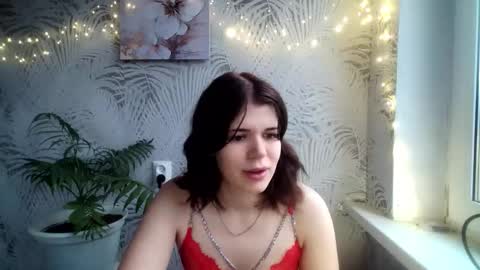 Snapshot of glossy_girl_1 chatting on November 15, 2025, 10:12 am Roxy online show from November 15, 2025, 10:12 am