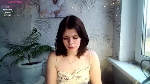 Snapshot of glossy_girl_1 chatting on November 20, 2025, 10:48 am Roxy online show from November 20, 2025, 10:48 am