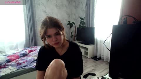 Snapshot of glossy_girl_1 chatting on March 1, 2026, 11:45 am Roxy online show from March 1, 2026, 11:45 am