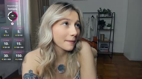 Snapshot of glossybabe_ chatting on February 1, 2026, 7:51 am Cherry online show from February 1, 2026, 7:51 am