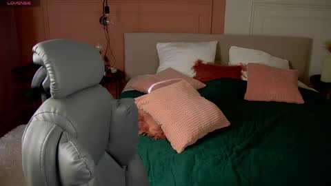 Margo online show from April 24, 2026, 2:14 am