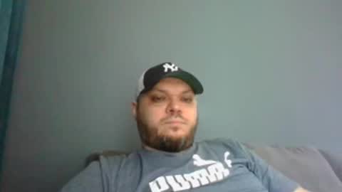 Snapshot of glusgan chatting on March 5, 2025, 9:38 am Your boy online show from March 5, 2025, 9:38 am