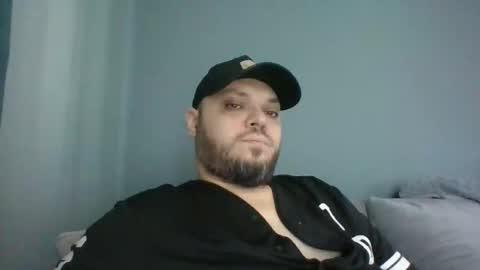 Snapshot of glusgan chatting on September 16, 2025, 7:31 am Your boy online show from September 16, 2025, 7:31 am