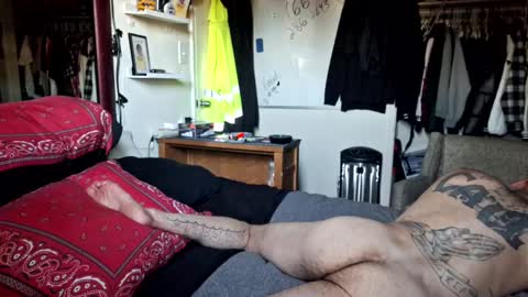 gnasty83 online show from February 11, 2025, 12:49 am