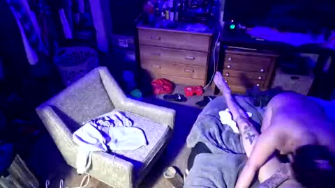 gnasty83 online show from February 11, 2025, 5:16 am