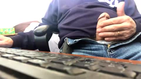 Snapshot of gngnxxx chatting on February 26, 2025, 6:43 pm gngnxxx online show from February 26, 2025, 6:43 pm