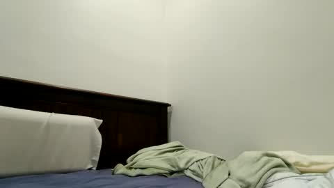 Snapshot of gnik8124 chatting on November 7, 2025, 7:52 am gnik8124 online show from November 7, 2025, 7:52 am